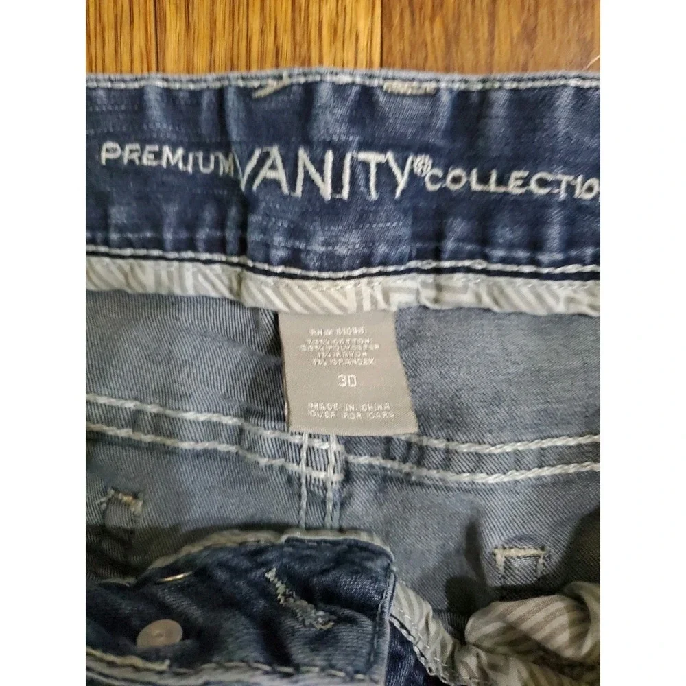 Vanity Premium Collection Womens Dark Wash Stretch‎ Denim Walking Shorts Size 30